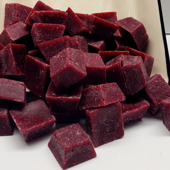 CANDIED CINNAMON Super Fragranced Wax Melts, 8 oz - Picture 2 of 5